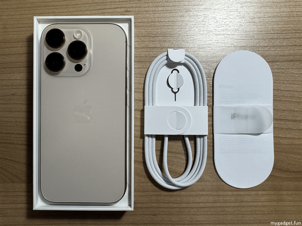 iPhone16 Proデザートチタニウムをレビュー【重たくなって進化の限界を感じた】