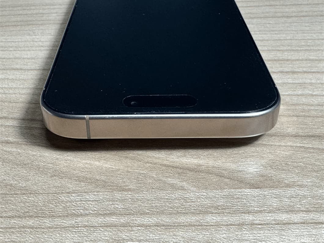iPhone16 Proデザートチタニウムをレビュー【重たくなって進化の限界を感じた】